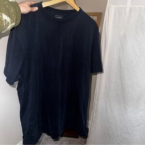 L.L. Bean Men's Navy Basic Short Sleeve Tee